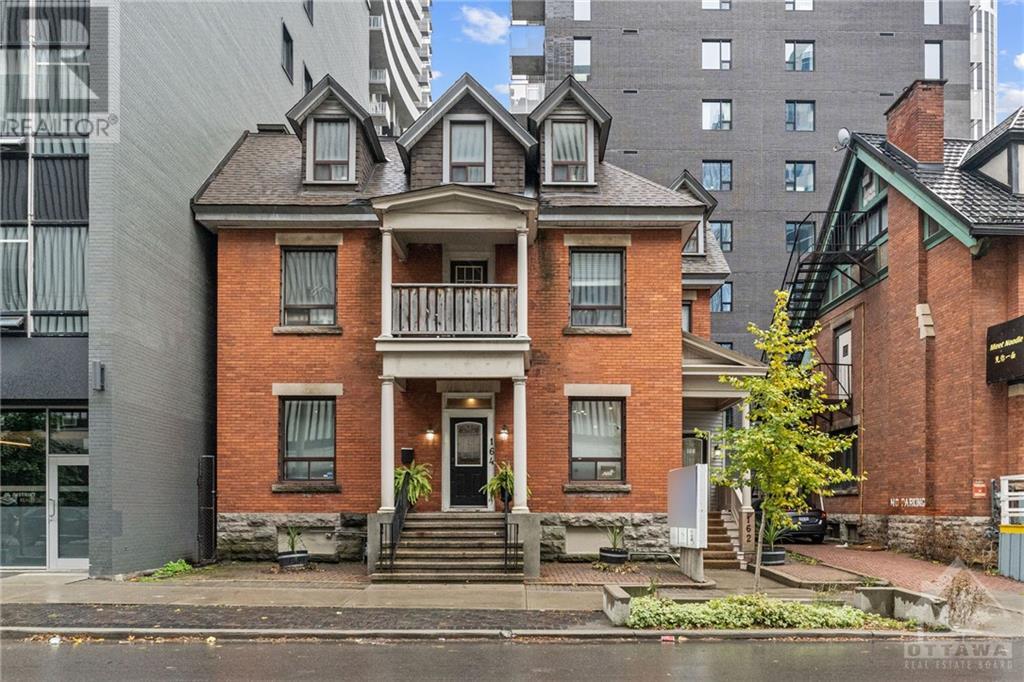 164 Metcalfe Street, Ottawa, Ontario  K2P 1P2 - Photo 2 - 1366123