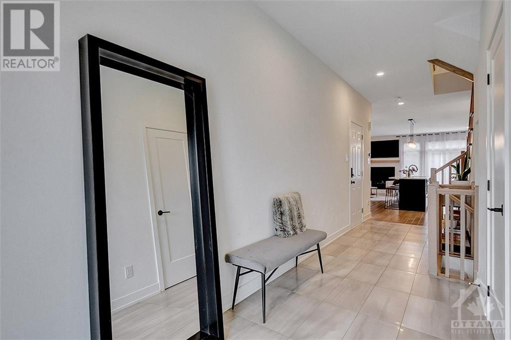 581 Rathburn Lane, Ottawa, Ontario  K1T 0V2 - Photo 2 - 1367465