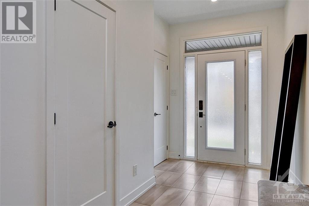 581 Rathburn Lane, Ottawa, Ontario  K1T 0V2 - Photo 3 - 1367465