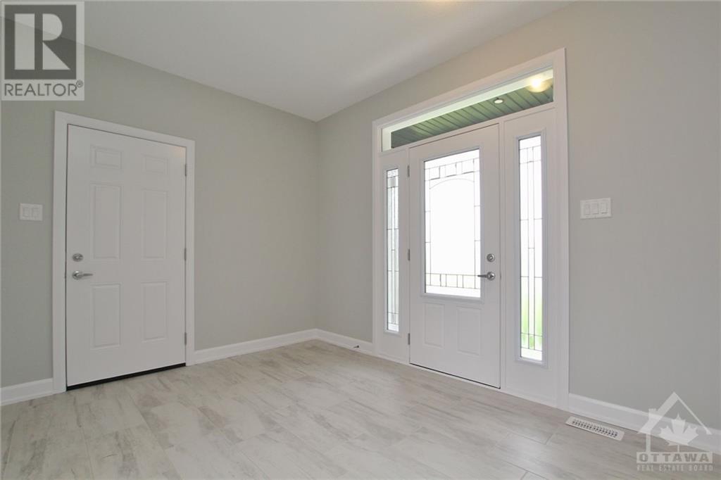 209 Owen Lucas Street, Arnprior, Ontario  K7S 3G8 - Photo 5 - 1367817