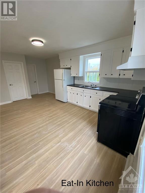 156 St Joesph Street Unit#2, Alfred, Ontario  K0B 1A0 - Photo 3 - 1367723