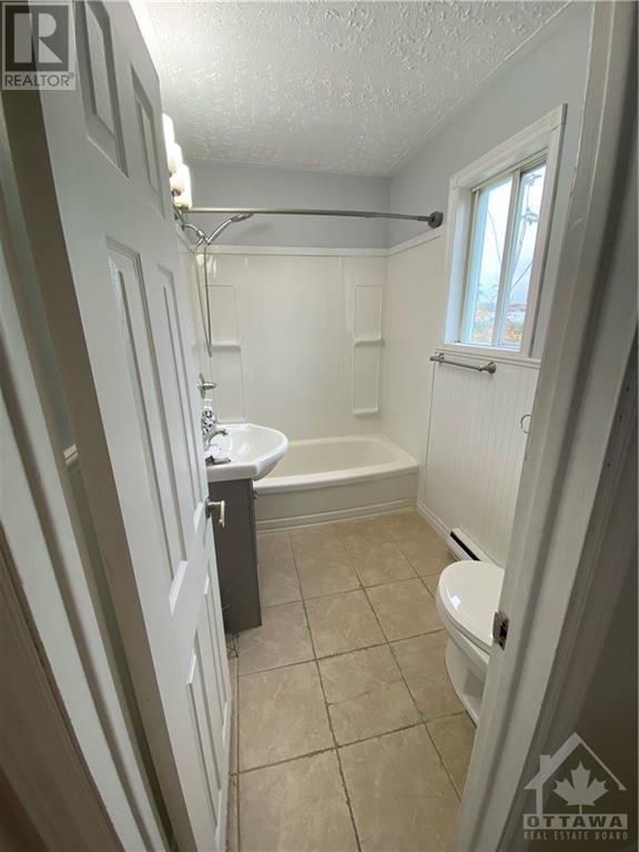 156 St Joesph Street Unit#2, Alfred, Ontario  K0B 1A0 - Photo 8 - 1367723