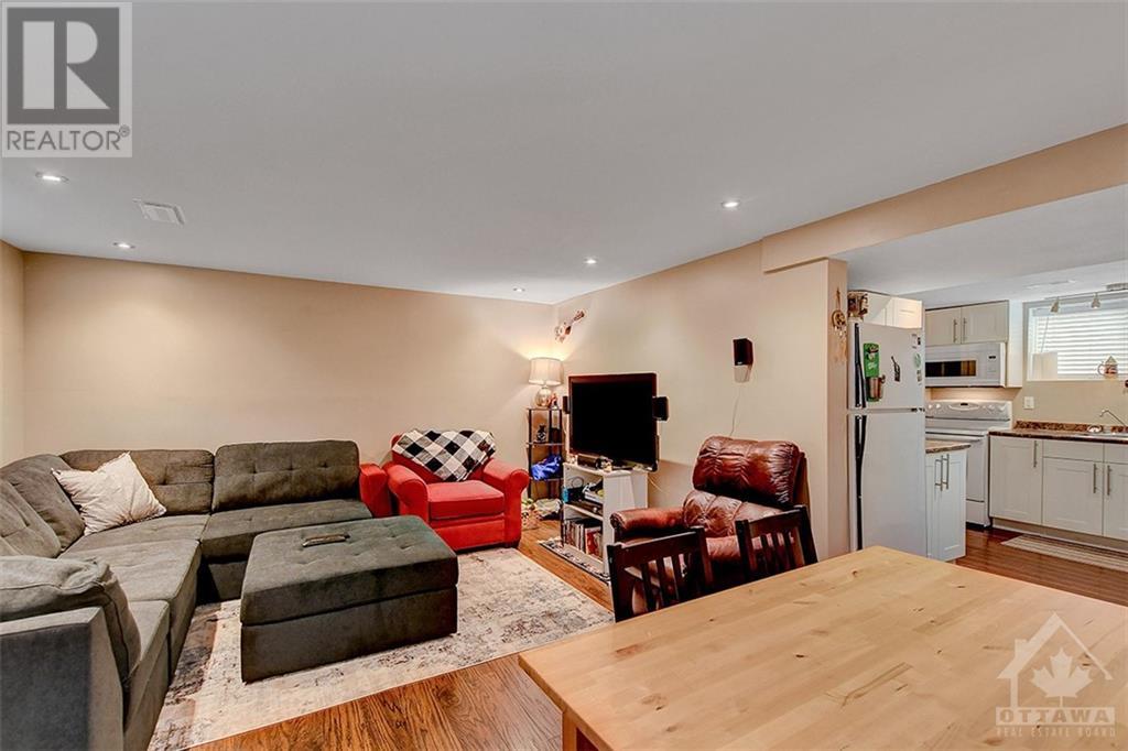 335 Warden Avenue, Orleans, Ontario  K1E 1T3 - Photo 15 - 1367729
