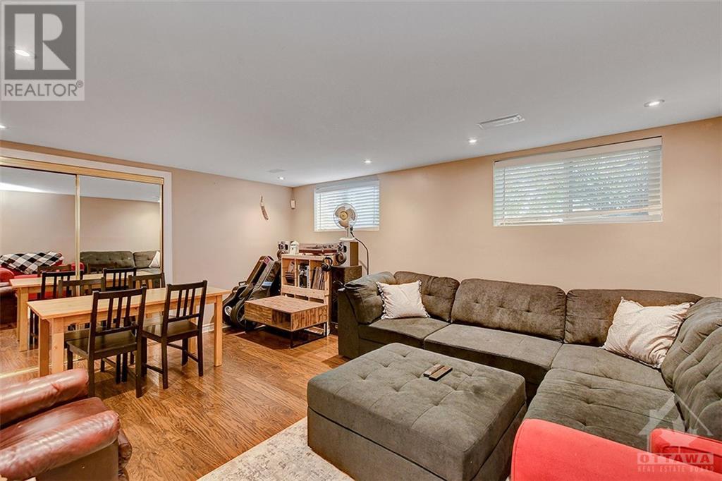 335 Warden Avenue, Orleans, Ontario  K1E 1T3 - Photo 17 - 1367729