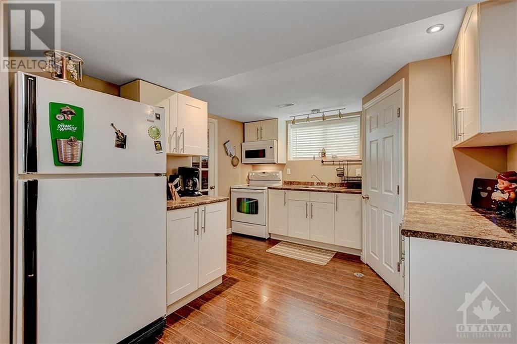 335 Warden Avenue, Orleans, Ontario  K1E 1T3 - Photo 18 - 1367729