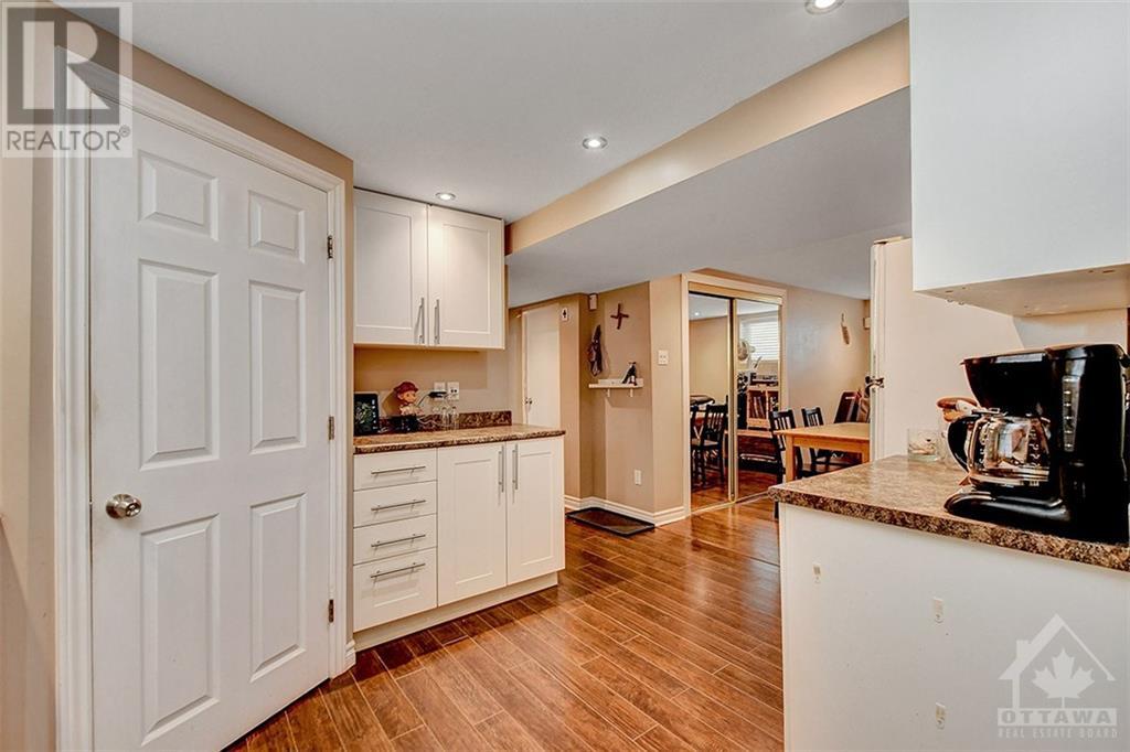 335 Warden Avenue, Orleans, Ontario  K1E 1T3 - Photo 19 - 1367729