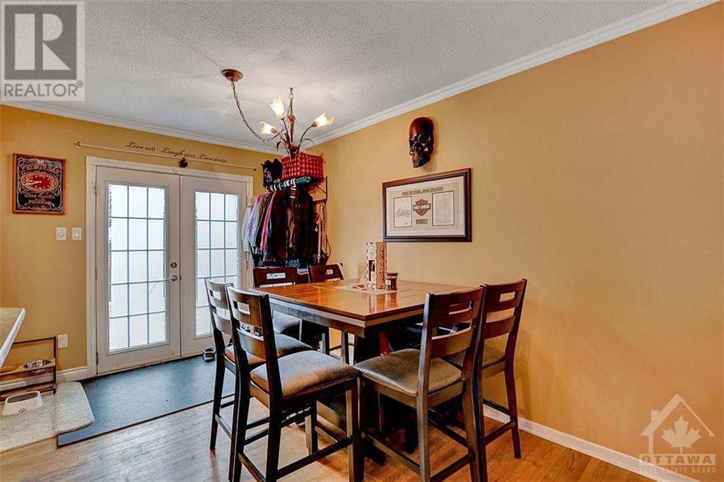 335 Warden Avenue, Orleans, Ontario  K1E 1T3 - Photo 5 - 1367729