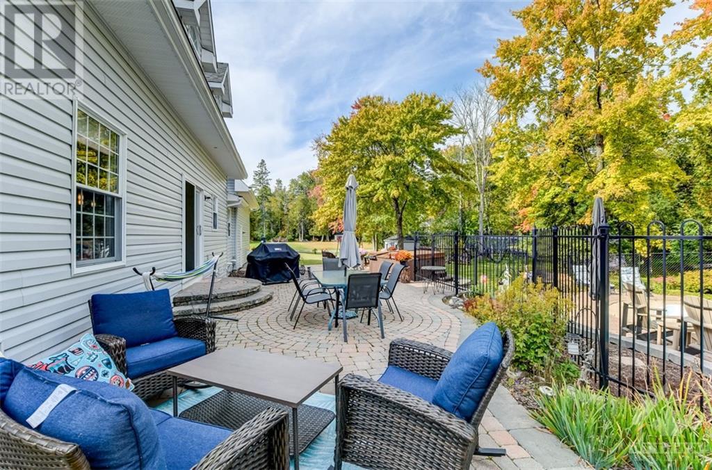 1426 Houston Crescent, Ottawa, Ontario  K2W 1B6 - Photo 29 - 1367468
