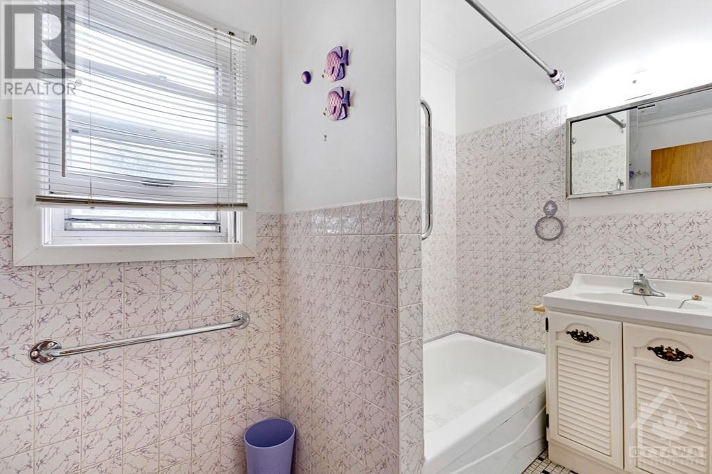 647 Van Buren Street, Kemptville, Ontario  K0G 1J0 - Photo 16 - 1367354
