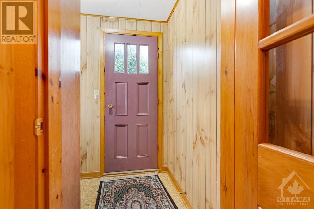 647 Van Buren Street, Kemptville, Ontario  K0G 1J0 - Photo 18 - 1367354