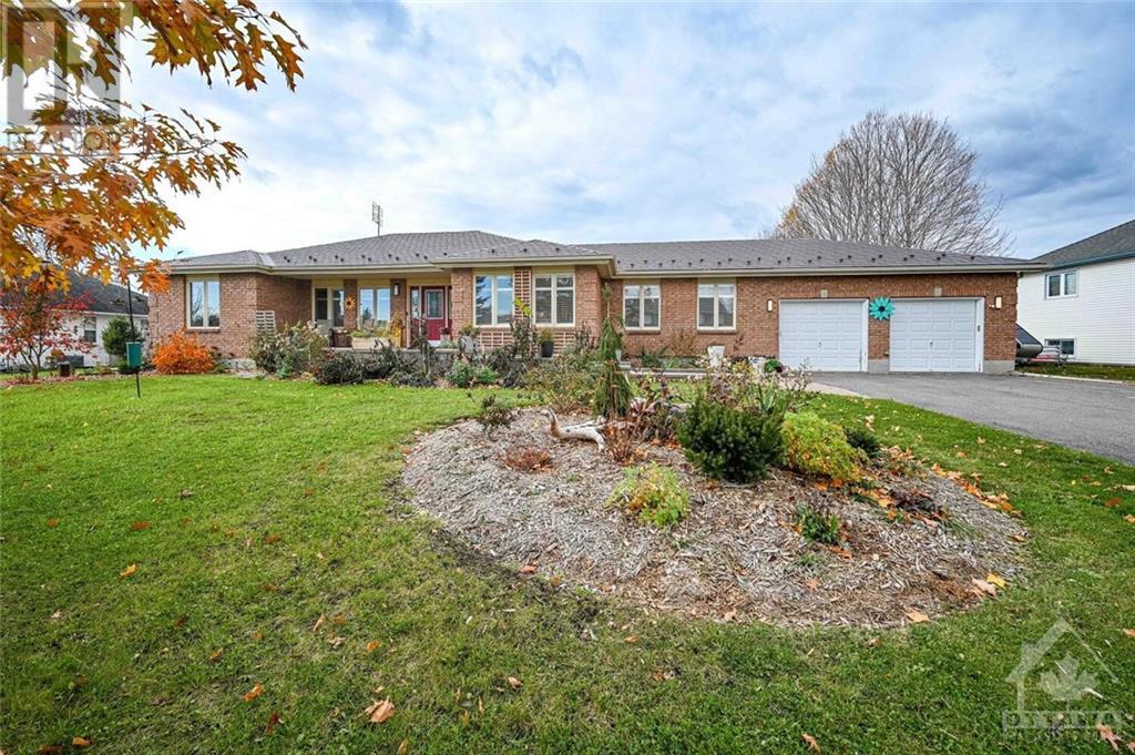 6732 FARMSTEAD RIDGE, north gower, Ontario