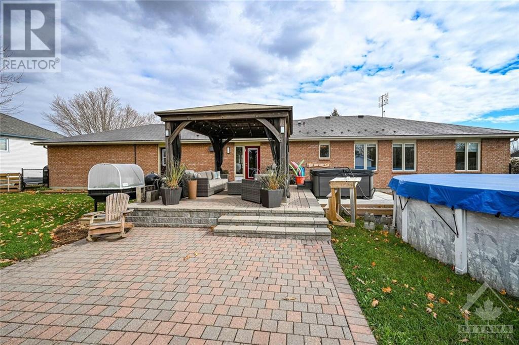 6732 Farmstead Ridge, North Gower, Ontario  K0A 2T0 - Photo 26 - 1367206
