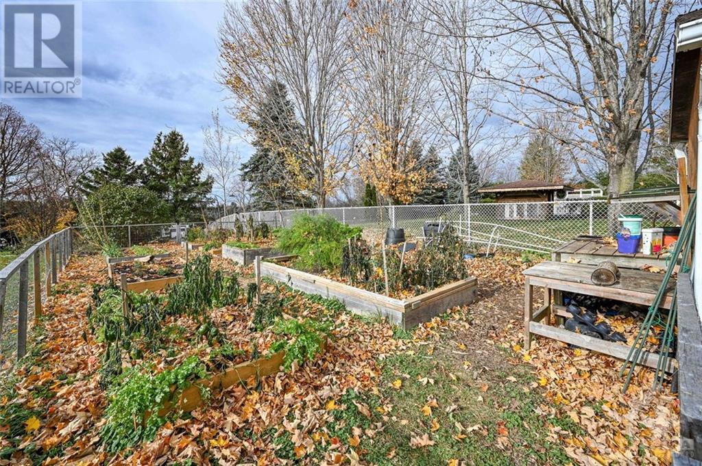 6732 Farmstead Ridge, North Gower, Ontario  K0A 2T0 - Photo 30 - 1367206
