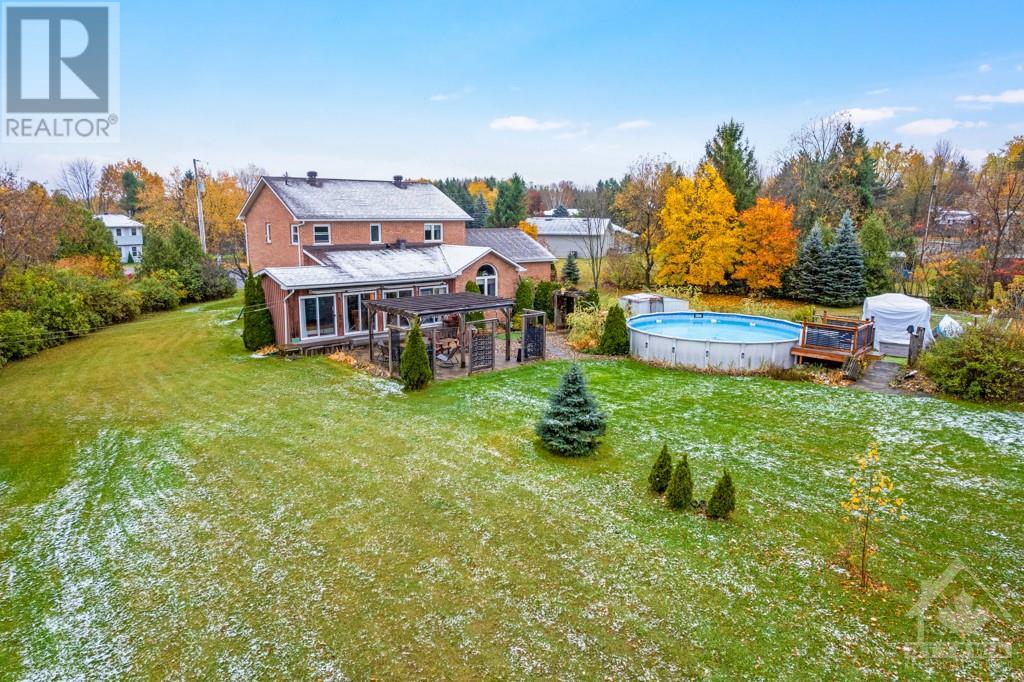 19 Berg Crescent, Kemptville, Ontario  K0G 1J0 - Photo 3 - 1367552
