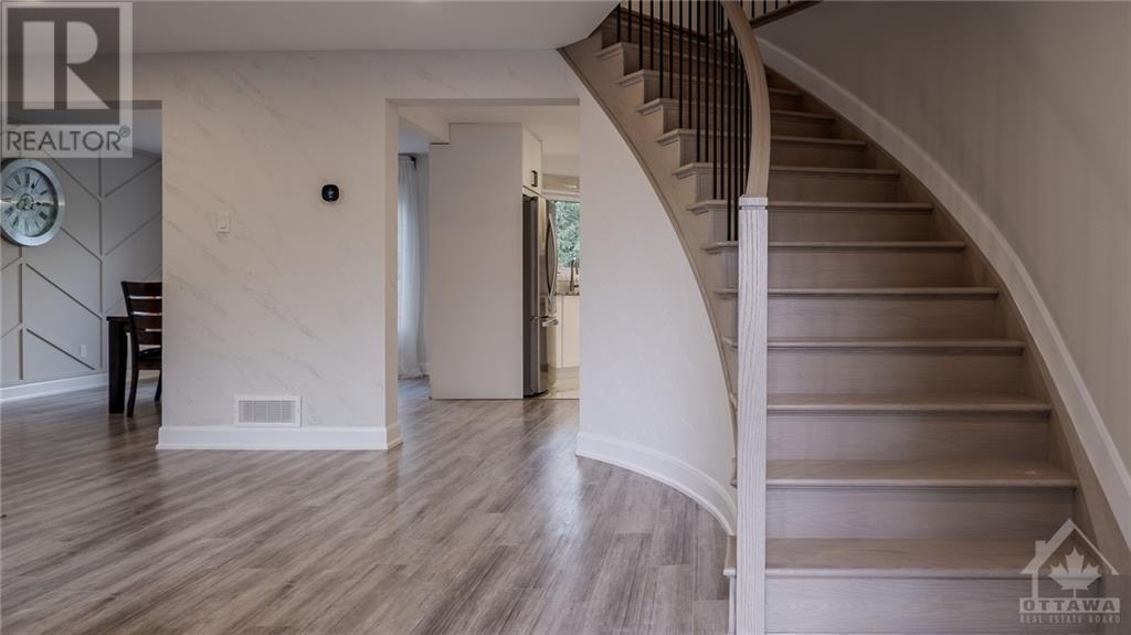 58 Peacock Crescent, Ottawa, Ontario  K2J 3P7 - Photo 2 - 1367836