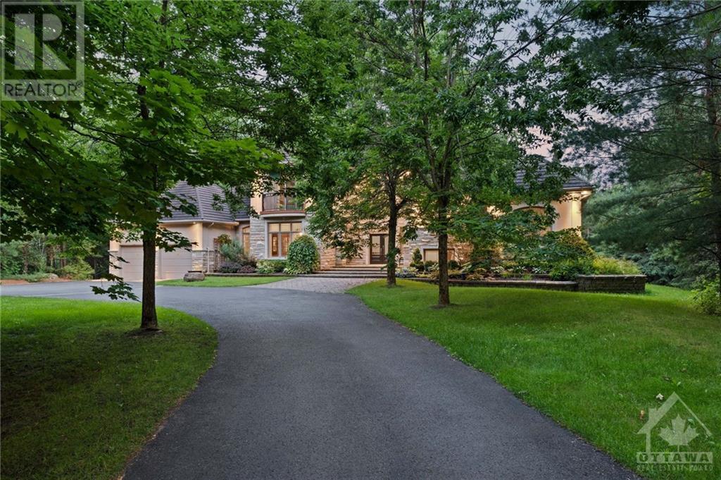 5800 Queenscourt Crescent, Manotick, Ontario  K4M 1K3 - Photo 3 - 1367934