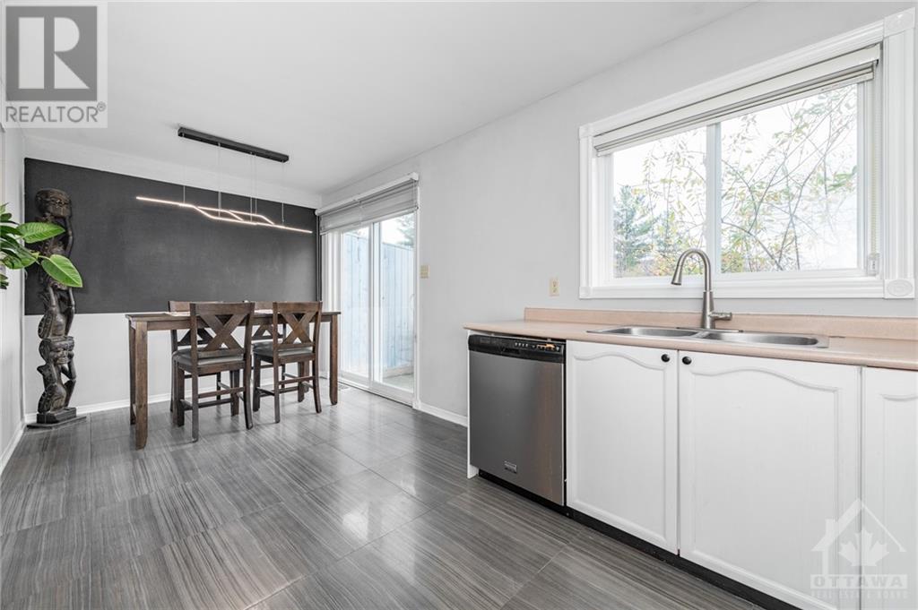 299 Knudson Drive, Kanata, Ontario  K2K 2P1 - Photo 12 - 1367701