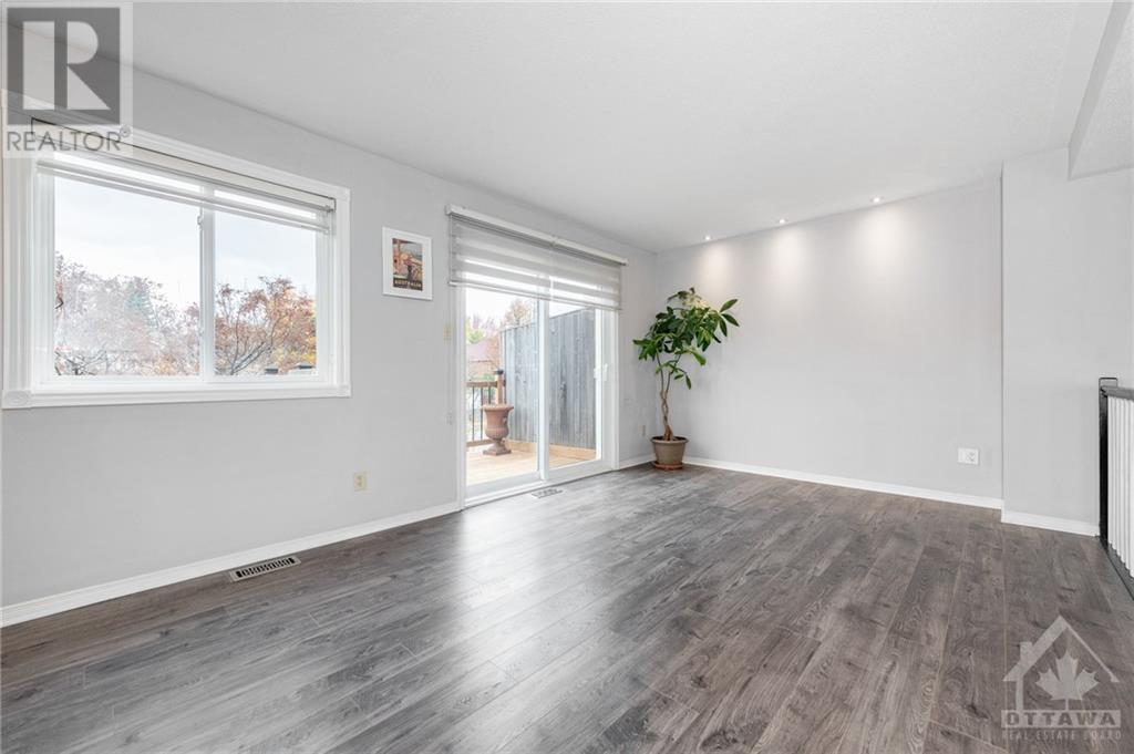 299 Knudson Drive, Kanata, Ontario  K2K 2P1 - Photo 6 - 1367701