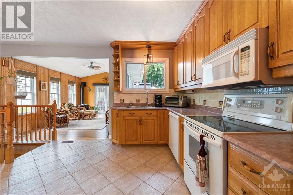 3726 Cartier Street, Bourget, Ontario  K0A 1E0 - Photo 10 - 1367969