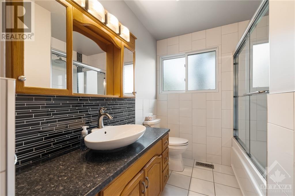 3726 Cartier Street, Bourget, Ontario  K0A 1E0 - Photo 13 - 1367969