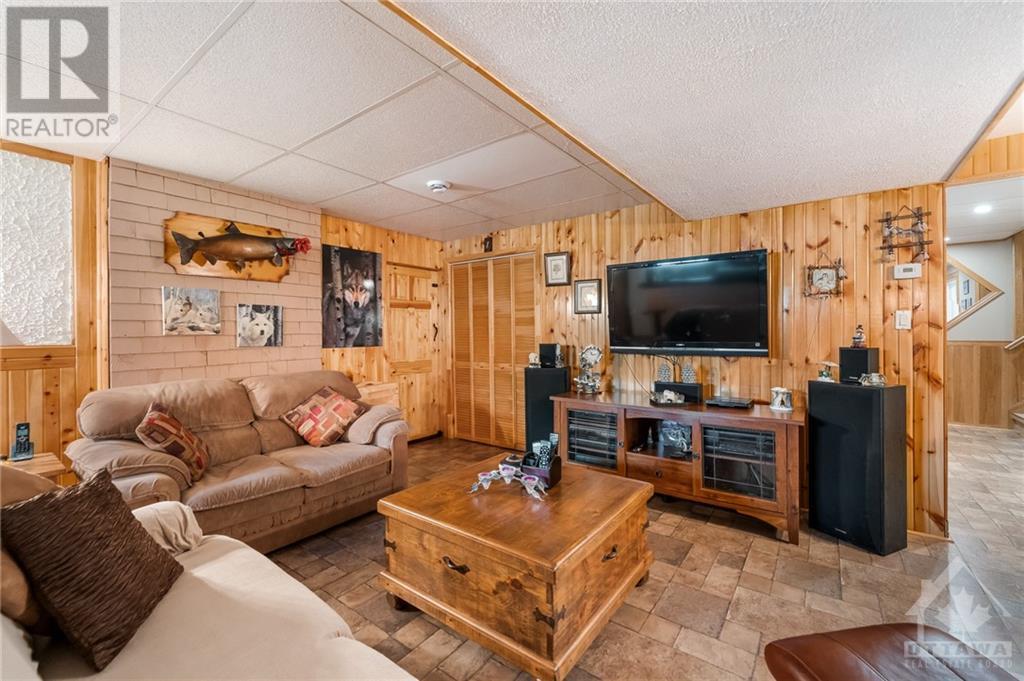 3726 Cartier Street, Bourget, Ontario  K0A 1E0 - Photo 19 - 1367969
