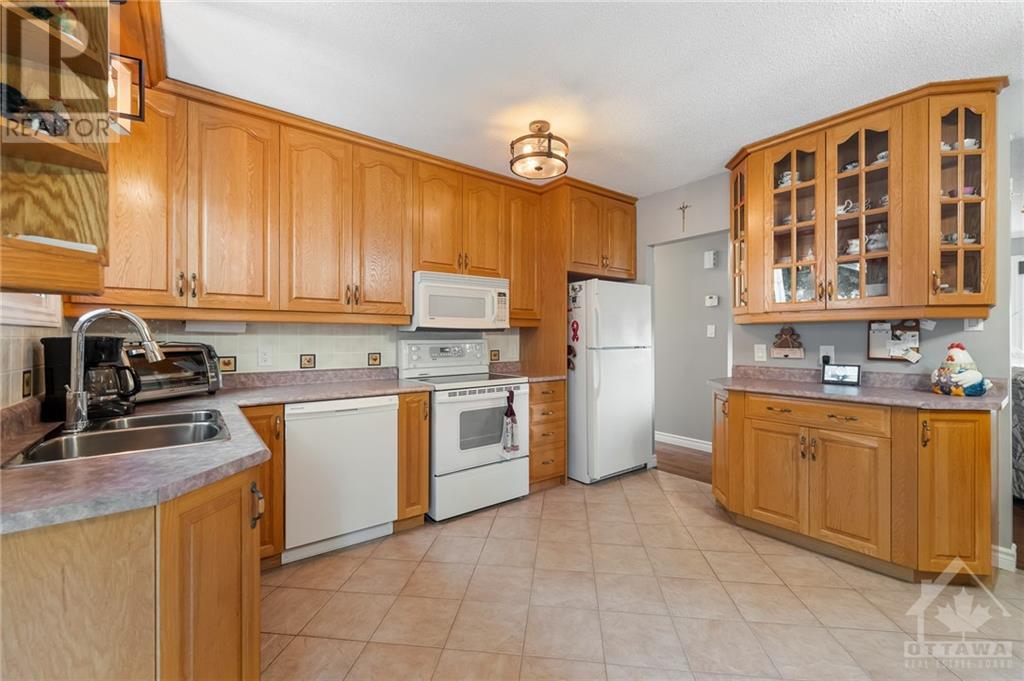 3726 Cartier Street, Bourget, Ontario  K0A 1E0 - Photo 8 - 1367969