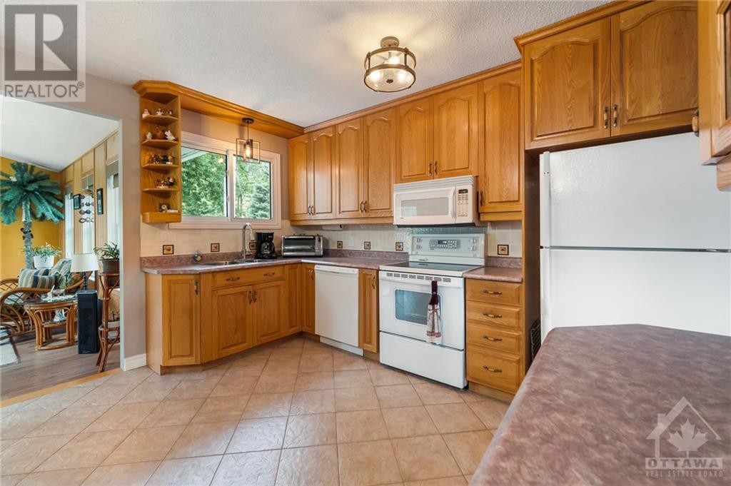 3726 Cartier Street, Bourget, Ontario  K0A 1E0 - Photo 9 - 1367969