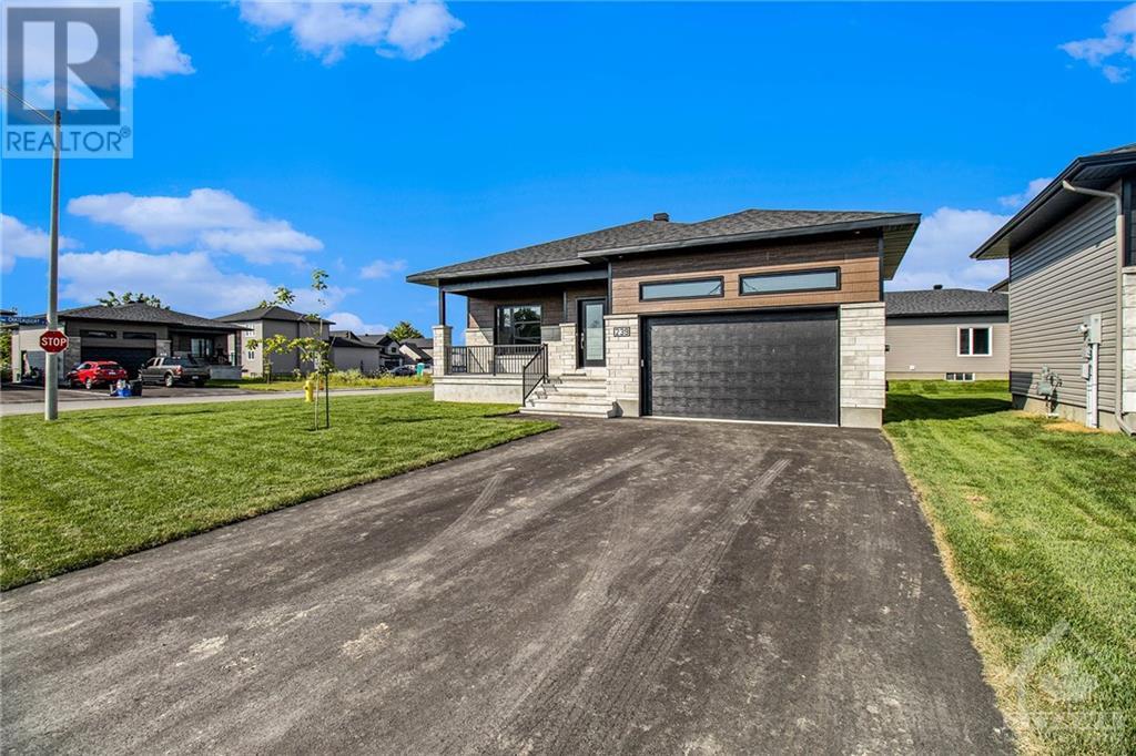 239 Filion Street, Embrun, Ontario  K0A 1W0 - Photo 3 - 1367990