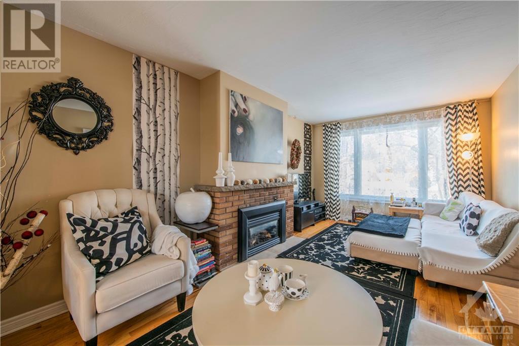 118 Viewmount Drive, Ottawa, Ontario  K2G 3B7 - Photo 4 - 1367958