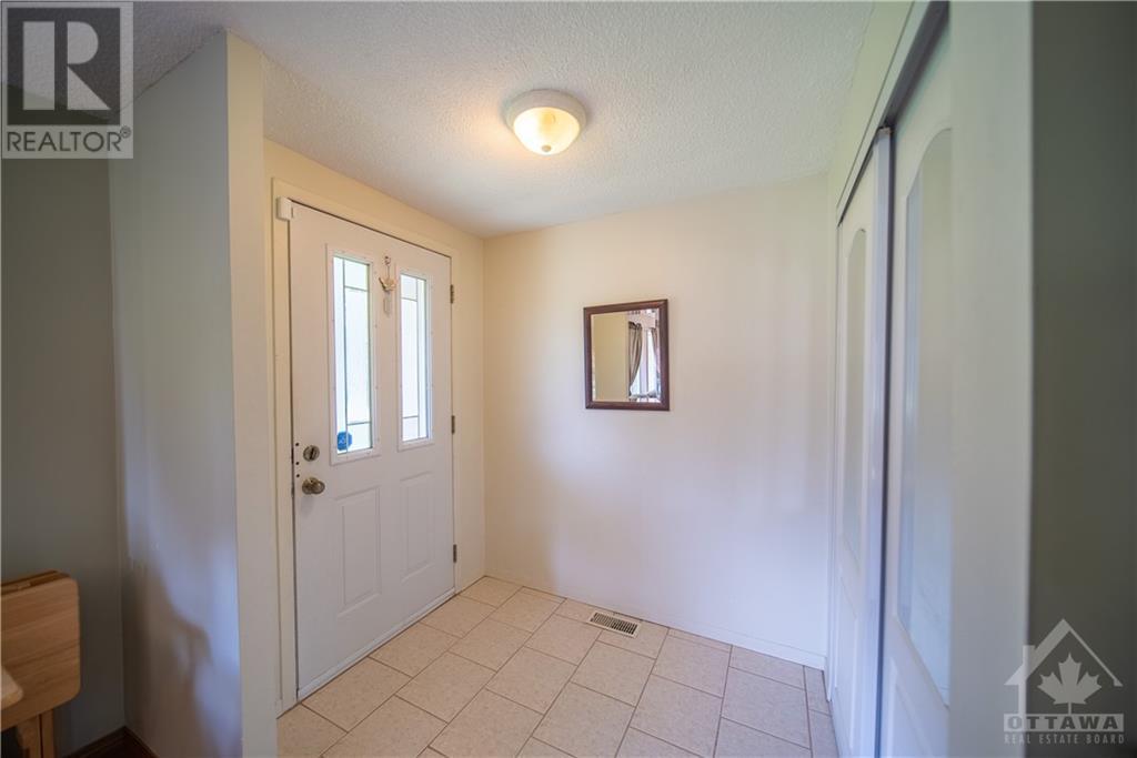 1475 Calypso Street, Limoges, Ontario  K0A 2M0 - Photo 3 - 1367814