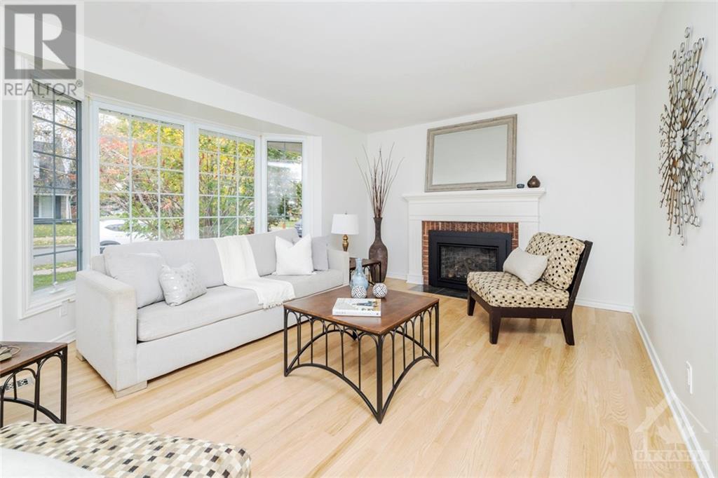 795 Eastvale Drive, Ottawa, Ontario  K1J 6Z9 - Photo 4 - 1366959
