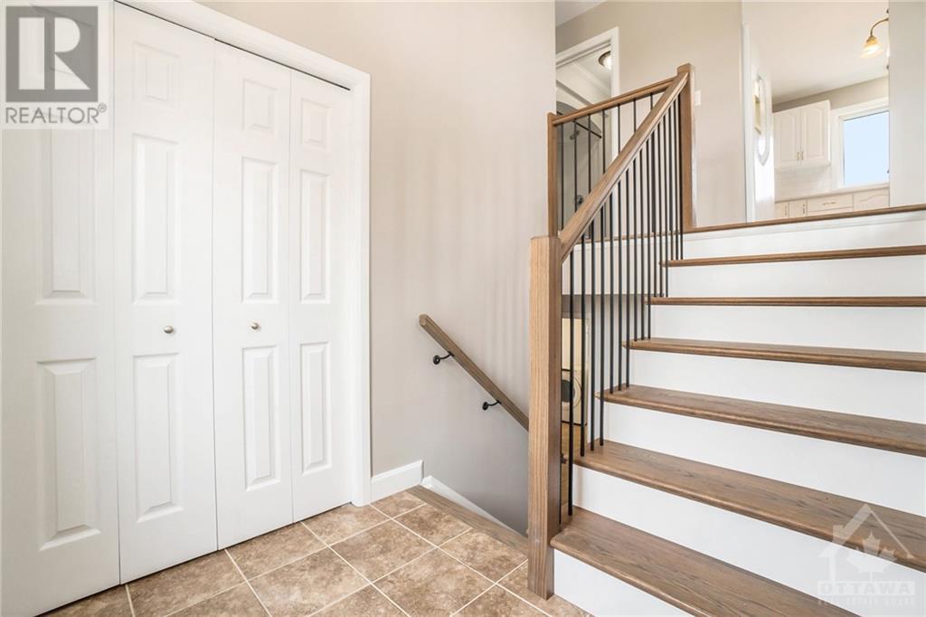 999 Matheson Drive, Smiths Falls, Ontario  K7A 5B8 - Photo 2 - 1368009