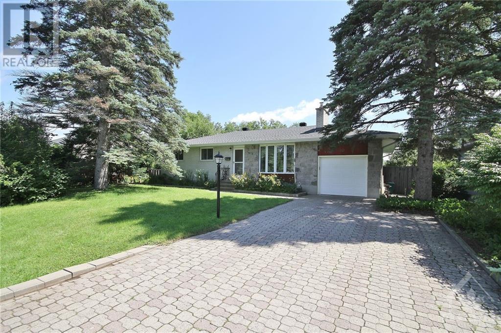 10 PALSEN STREET, ottawa, Ontario
