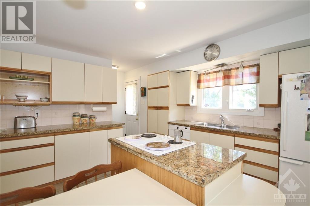 10 Palsen Street, Ottawa, Ontario  K2G 2V8 - Photo 10 - 1367821