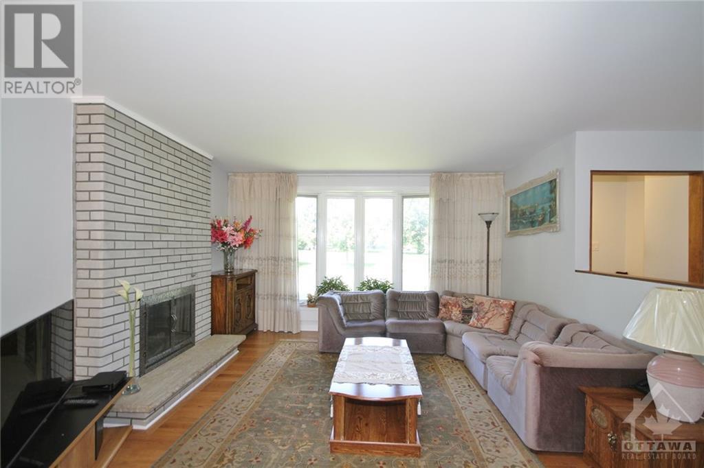 10 Palsen Street, Ottawa, Ontario  K2G 2V8 - Photo 5 - 1367821