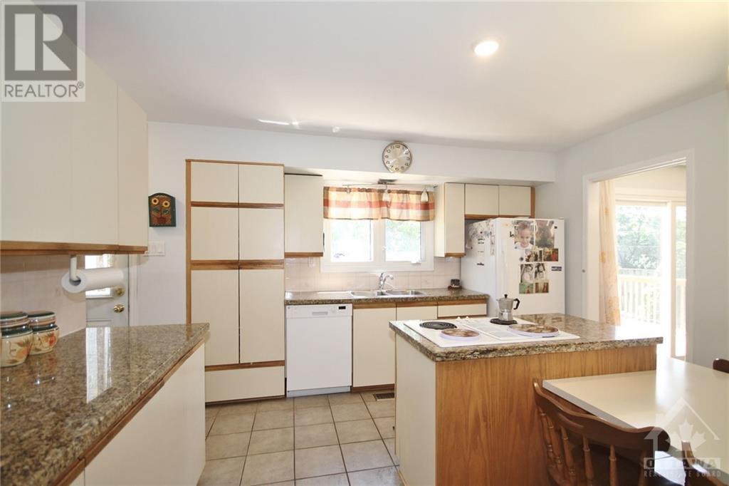 10 Palsen Street, Ottawa, Ontario  K2G 2V8 - Photo 8 - 1367821