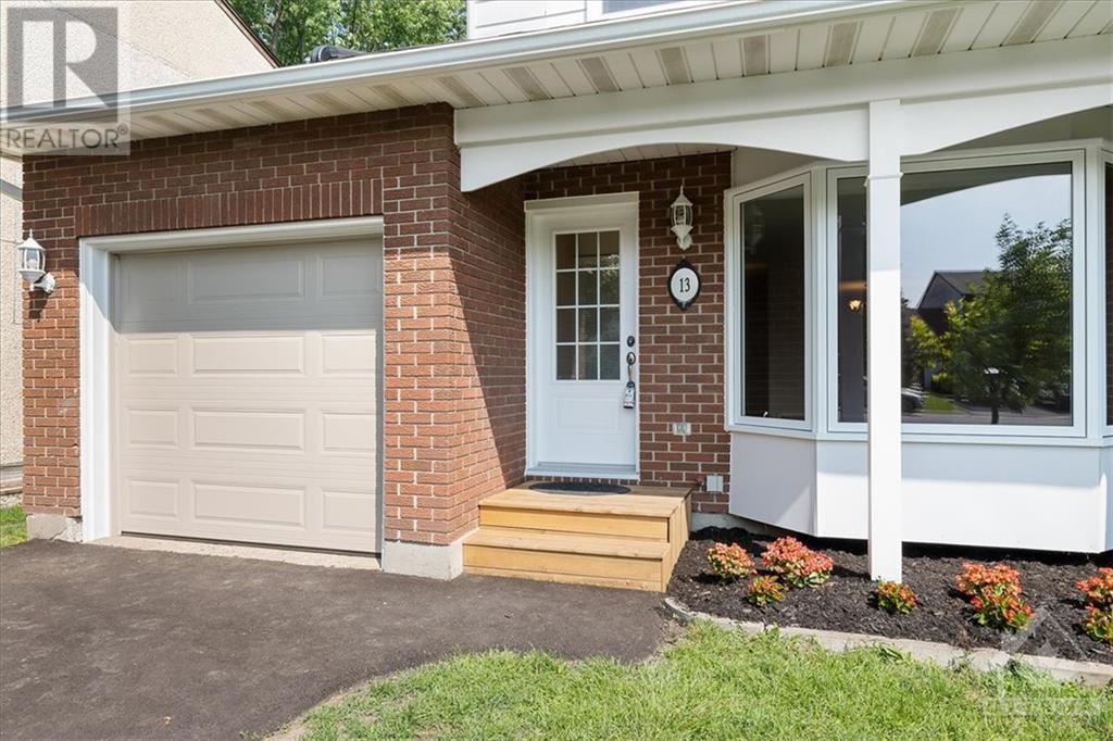 13 Foxfield Drive, Ottawa, Ontario  K2J 1K5 - Photo 2 - 1367771