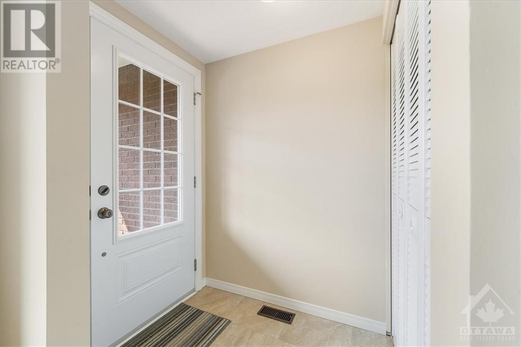 13 Foxfield Drive, Ottawa, Ontario  K2J 1K5 - Photo 3 - 1367771