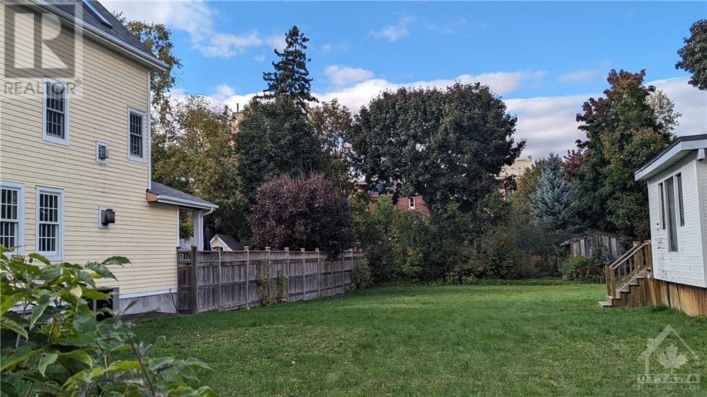 67 Springhurst Avenue, Ottawa, Ontario  K1S 0E2 - Photo 2 - 1365228