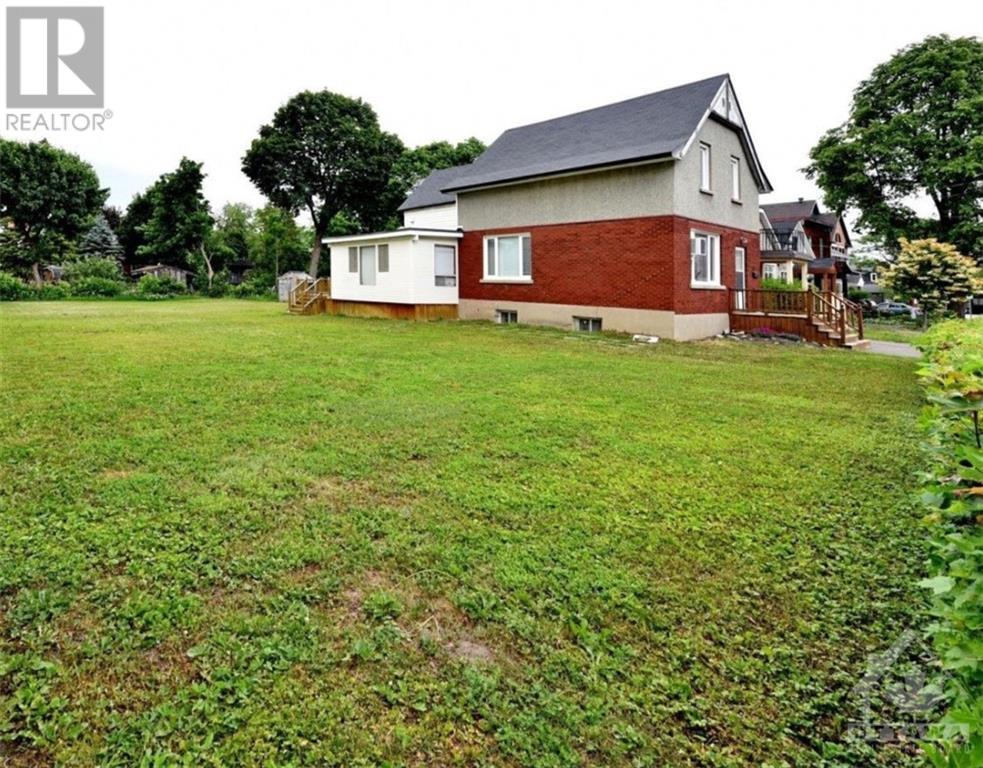67 Springhurst Avenue, Ottawa, Ontario  K1S 0E2 - Photo 5 - 1365228
