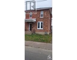 39 LOCHIEL STREET N, renfrew, Ontario