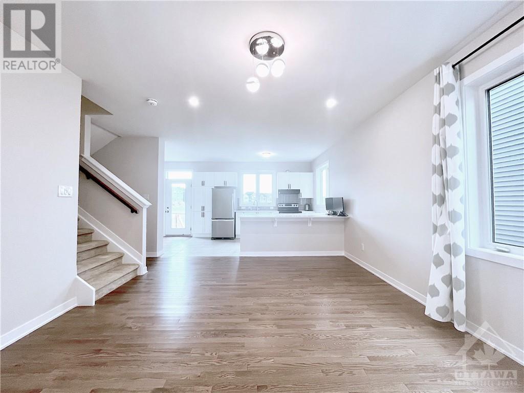 324 Canadensis Lane, Ottawa, Ontario  K2J 6X8 - Photo 3 - 1367653
