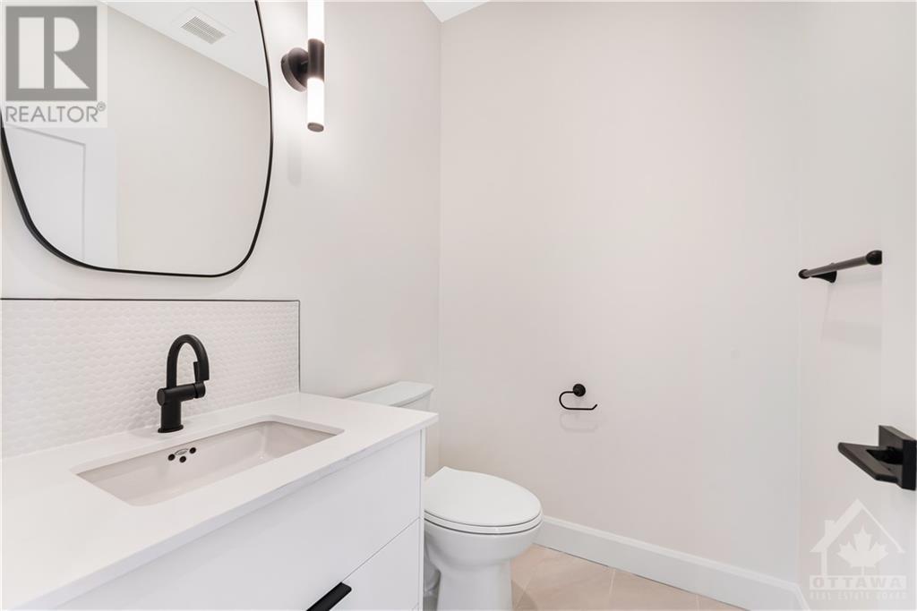 845 Woodroffe Avenue Unit#d, Ottawa, Ontario  K2A 2G5 - Photo 5 - 1368072