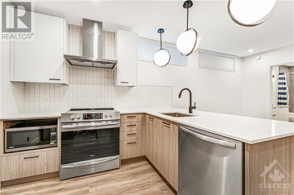 847 Woodroffe Avenue Unit#b, Ottawa, Ontario  K2A 2G5 - Photo 6 - 1368081