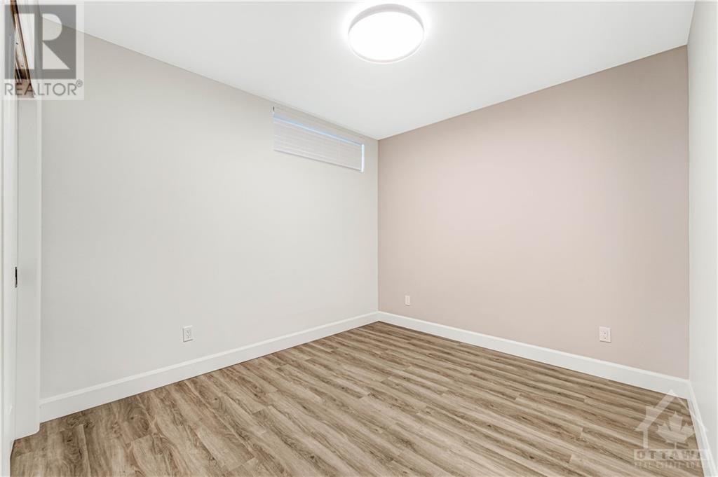 847 Woodroffe Avenue Unit#b, Ottawa, Ontario  K2A 2G5 - Photo 8 - 1368081
