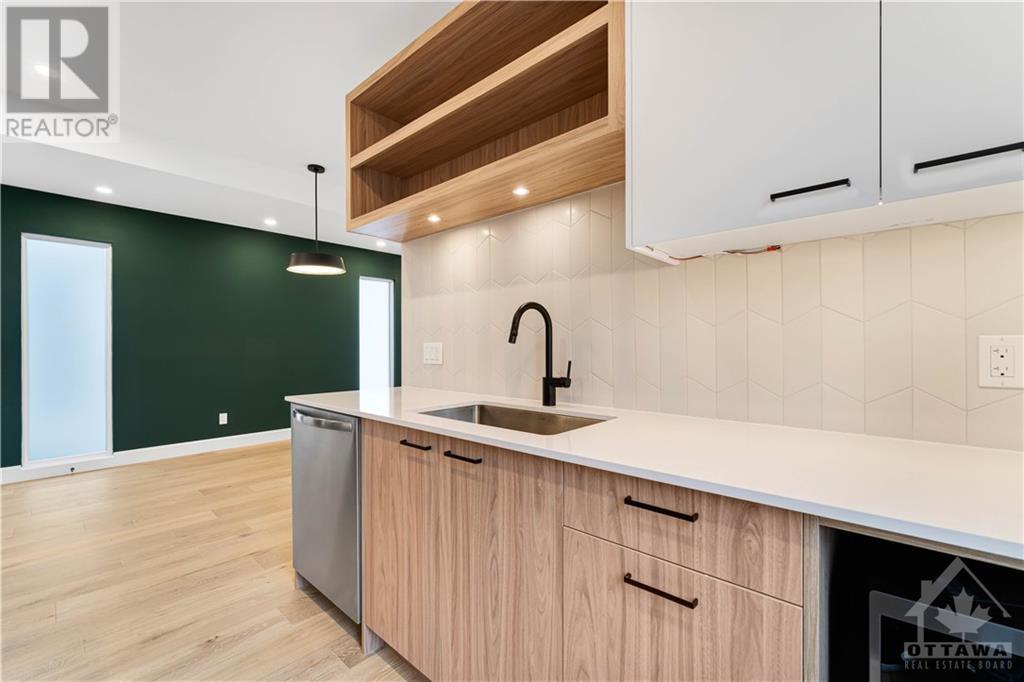 847 Woodroffe Avenue Unit#d, Ottawa, Ontario  K2A 2G5 - Photo 10 - 1368079