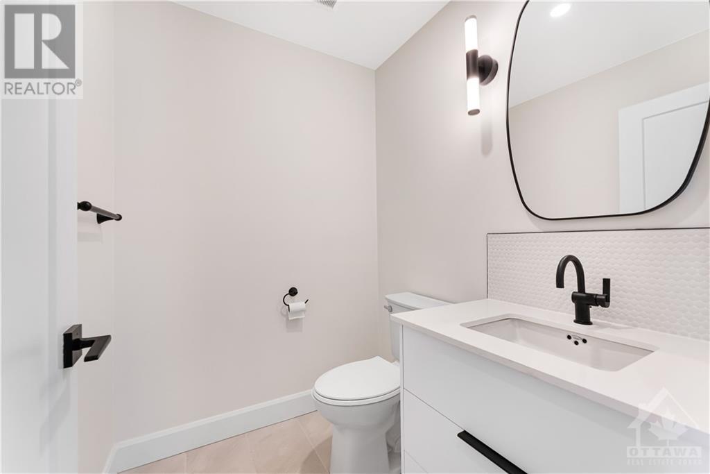 847 Woodroffe Avenue Unit#d, Ottawa, Ontario  K2A 2G5 - Photo 4 - 1368079