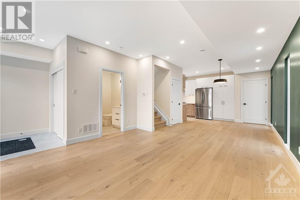 847 Woodroffe Avenue Unit#d, Ottawa, Ontario  K2A 2G5 - Photo 5 - 1368079