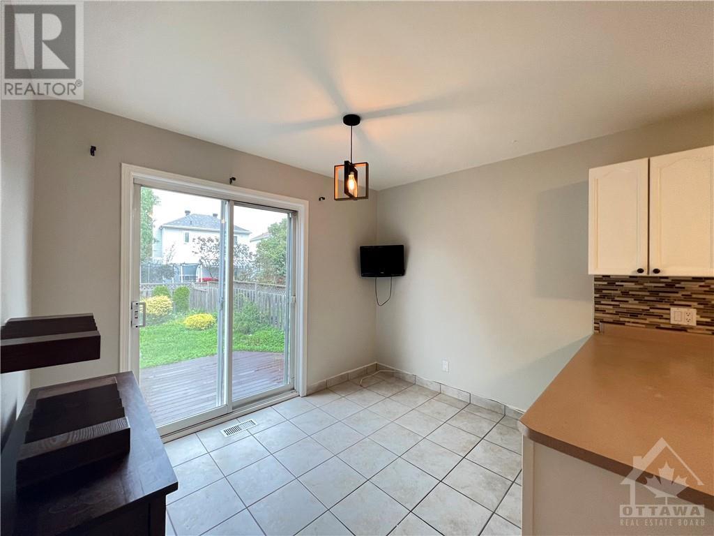 55 Woodford Way, Nepean, Ontario  K2J 4B5 - Photo 8 - 1367995