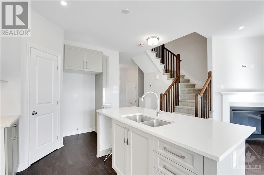 343 Kanashtage Terrace, Ottawa, Ontario  K4A 5J8 - Photo 3 - 1368097